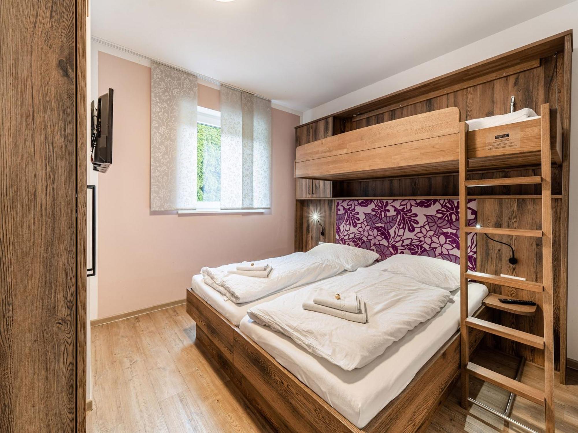 Large Apartment In Sankt Georgen With Balcony Fürstau Exteriör bild