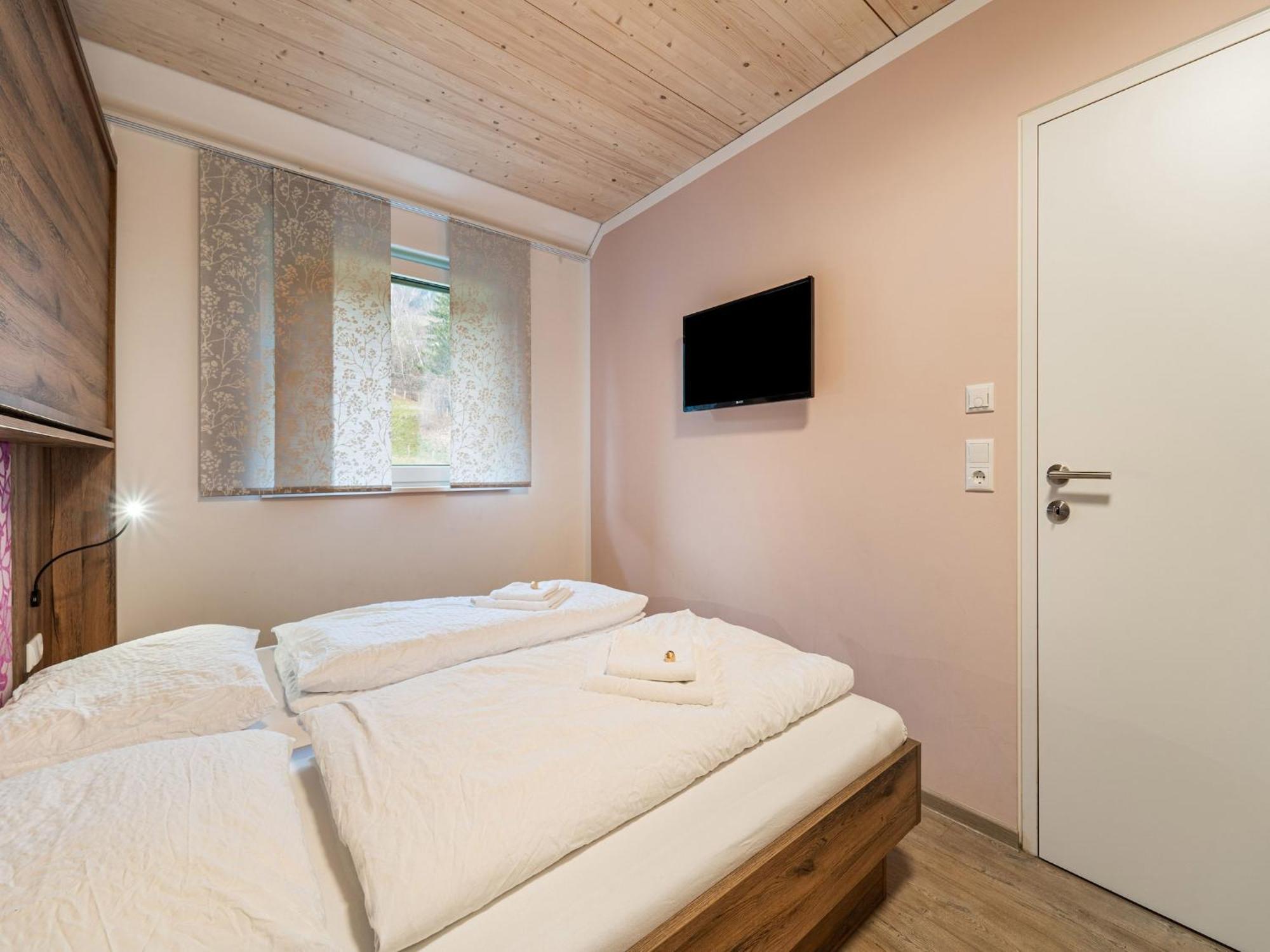 Large Apartment In Sankt Georgen With Balcony Fürstau Exteriör bild