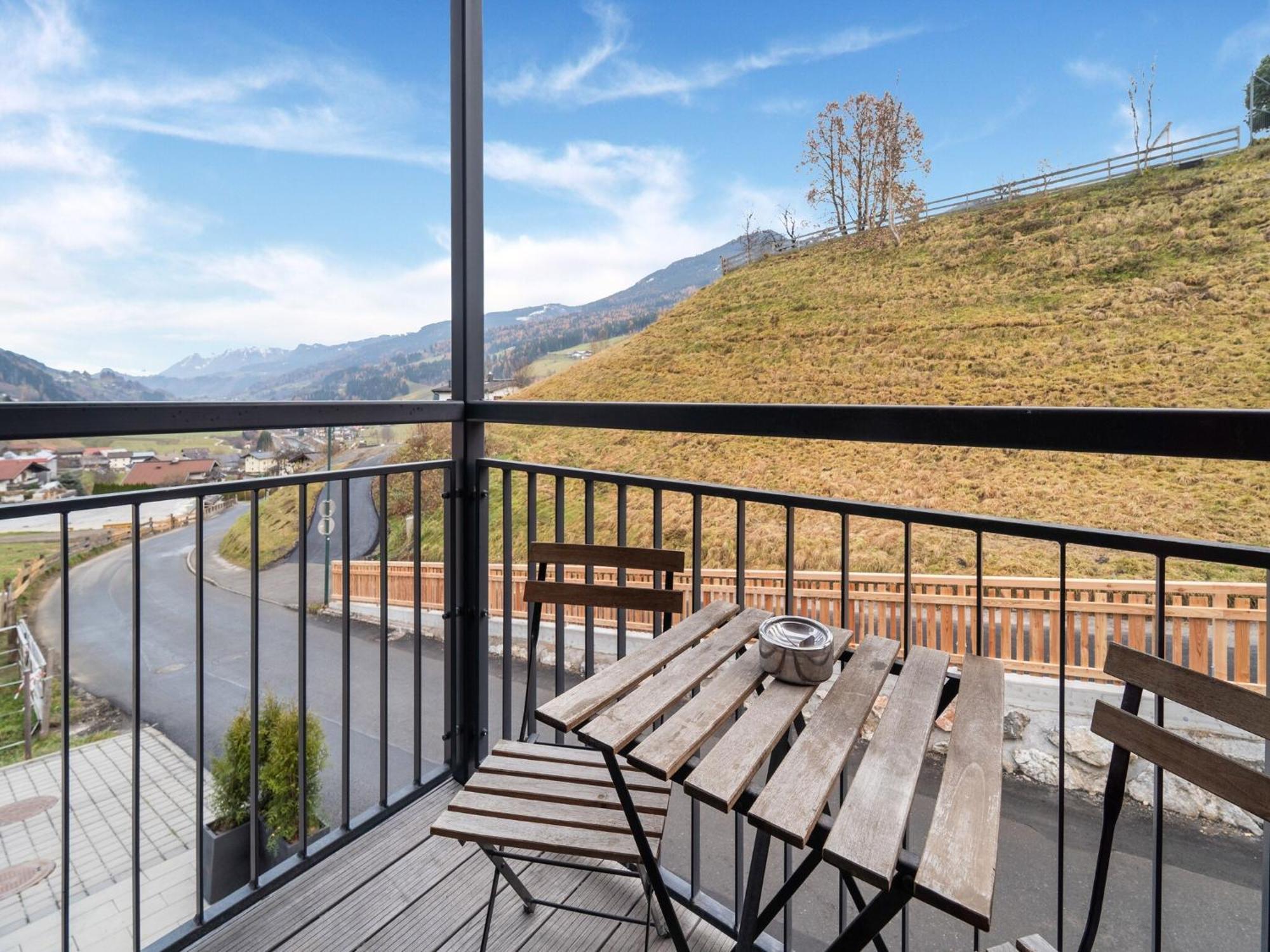 Large Apartment In Sankt Georgen With Balcony Fürstau Exteriör bild